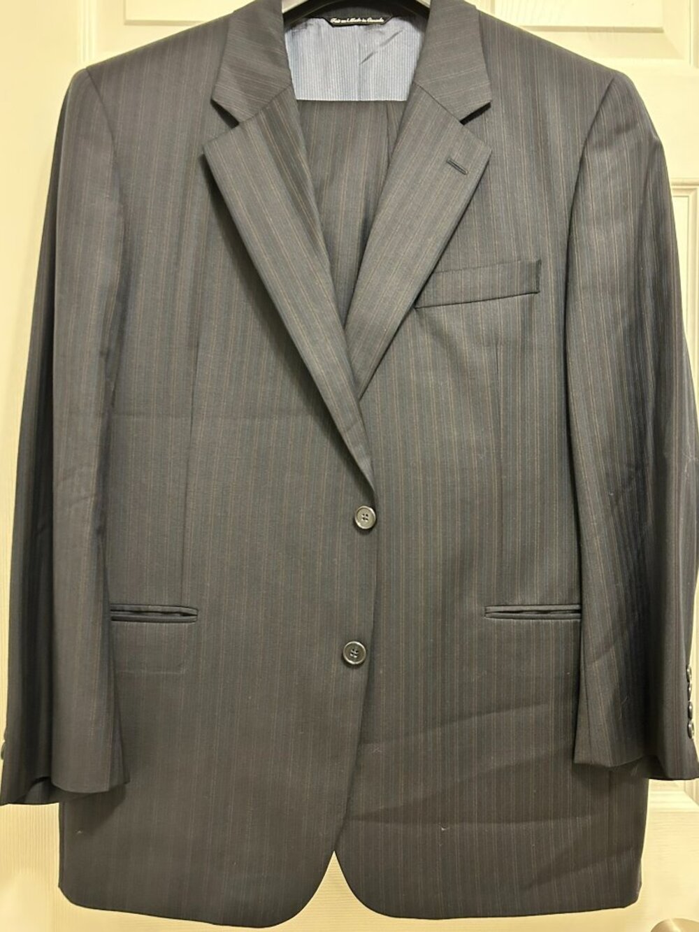 Jack Victor Suit 100%wool 44R (pants 38R) charcoal with tan and blue stripes